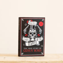 Cargar imagen en el visor de la galería, Mick Wall - Last Of The Giants: The True Story Of Guns N' Roses
