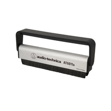Cargar imagen en el visor de la galería, Audio-Technica AT6011a Cepillo Antiestático