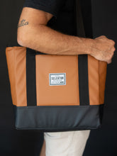 Cargar imagen en el visor de la galería, Selektor Classic Bag Vegan Leather x 30 LP 12"