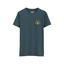 Cargar imagen en el visor de la galería, T-Shirt Invest In Records And Grow Your Soul
