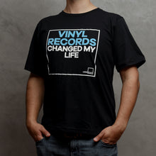 Cargar imagen en el visor de la galería, T-Shirt Vinyl Records Changed My Life
