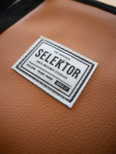 Cargar imagen en el visor de la galería, Selektor Classic Bag x 30 LP 12&quot; Vegan Leather
