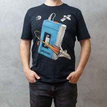 Cargar imagen en el visor de la galería, T-Shirt Walkman
