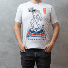 Cargar imagen en el visor de la galería, T-Shirt Astro Boom Bap
